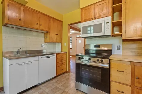 1895 Fairview Avenue N Falcon Heights MN 55113