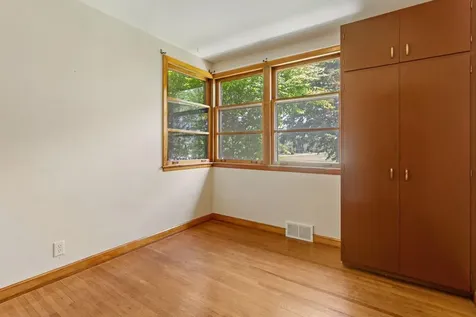 1895 Fairview Avenue N Falcon Heights MN 55113