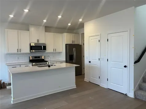 1075 Anmeadle Row Rosemount MN 55068