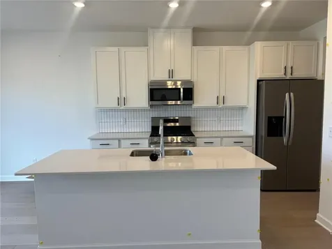 1075 Anmeadle Row Rosemount MN 55068