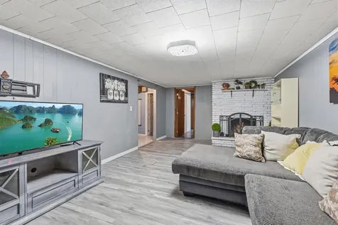 3217 Welcome Avenue N Crystal MN 55422