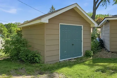 1604 W 131st Street Burnsville MN 55337