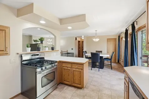 1604 W 131st Street Burnsville MN 55337