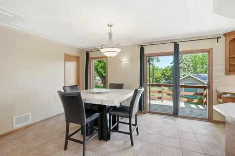 1604 W 131st Street Burnsville MN 55337