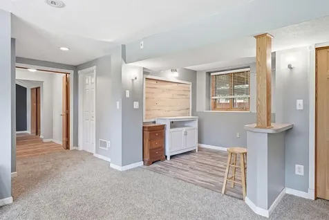 1604 W 131st Street Burnsville MN 55337