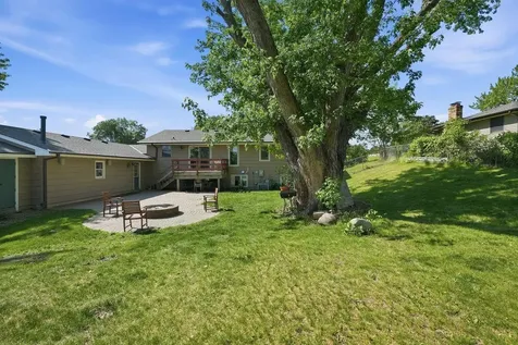 1604 W 131st Street Burnsville MN 55337