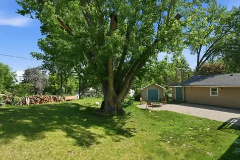 1604 W 131st Street Burnsville MN 55337