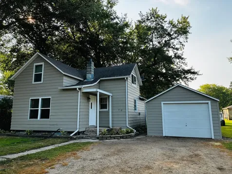 719 2nd Avenue Brewster MN 56119