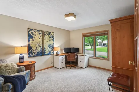 18720 25th Avenue N Plymouth MN 55447