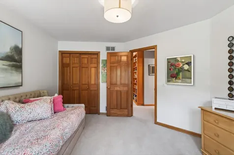 18720 25th Avenue N Plymouth MN 55447