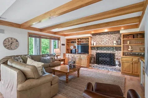 18720 25th Avenue N Plymouth MN 55447