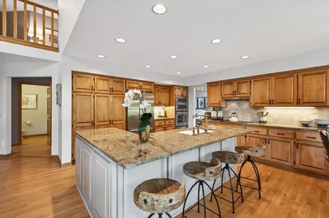 18720 25th Avenue N Plymouth MN 55447