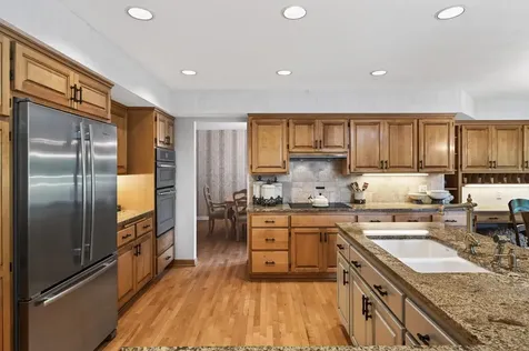 18720 25th Avenue N Plymouth MN 55447