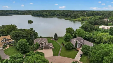 18720 25th Avenue N Plymouth MN 55447