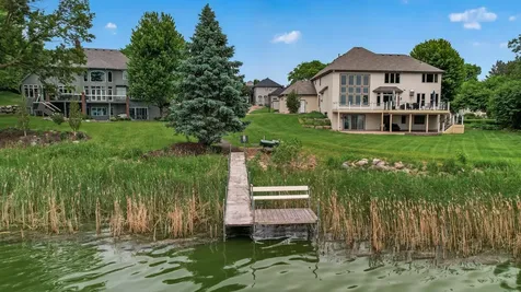 18720 25th Avenue N Plymouth MN 55447