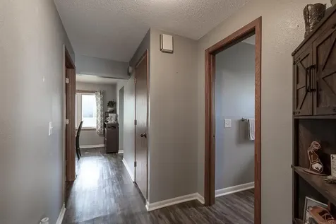 462 E Washington Street Le Center MN 56057