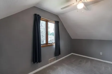 462 E Washington Street Le Center MN 56057