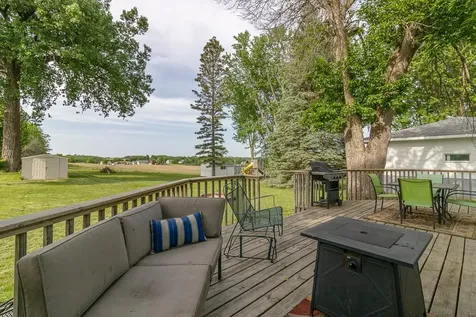 462 E Washington Street Le Center MN 56057