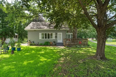 5025 Zenith Avenue N Brooklyn Center MN 55429