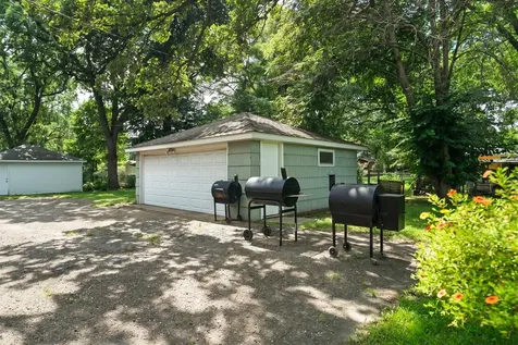 5025 Zenith Avenue N Brooklyn Center MN 55429