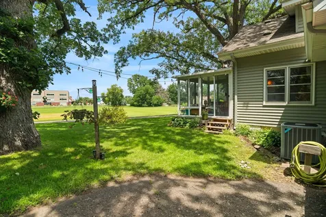 5025 Zenith Avenue N Brooklyn Center MN 55429