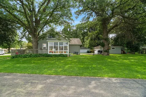5025 Zenith Avenue N Brooklyn Center MN 55429