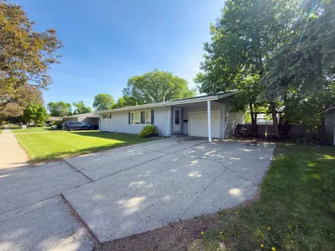 1812 4th Street S Moorhead MN 56560