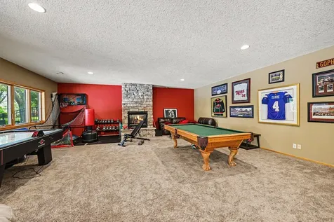 8150 9th Street Place N Oakdale MN 55128