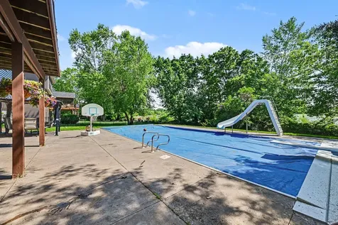 8150 9th Street Place N Oakdale MN 55128