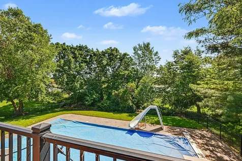 8150 9th Street Place N Oakdale MN 55128