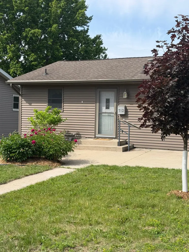 712 S Washington Street New Ulm MN 56073