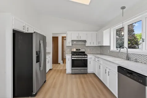 1278 Windcrest Avenue Eagan MN 55123
