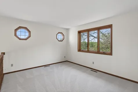 1278 Windcrest Avenue Eagan MN 55123