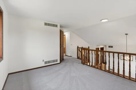 1278 Windcrest Avenue Eagan MN 55123