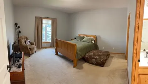 2714 Village Drive Faribault MN 55021
