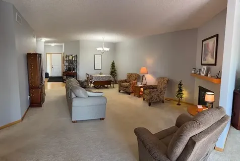 2714 Village Drive Faribault MN 55021