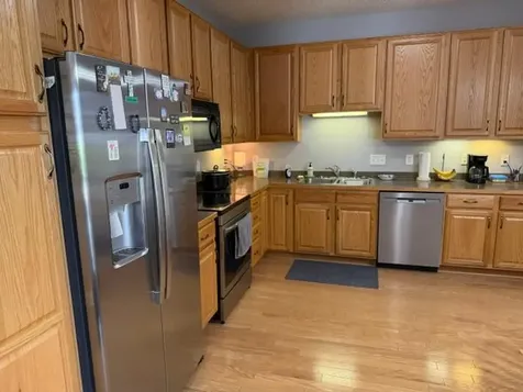 2714 Village Drive Faribault MN 55021