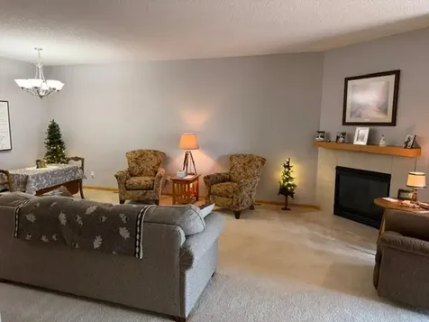 2714 Village Drive Faribault MN 55021
