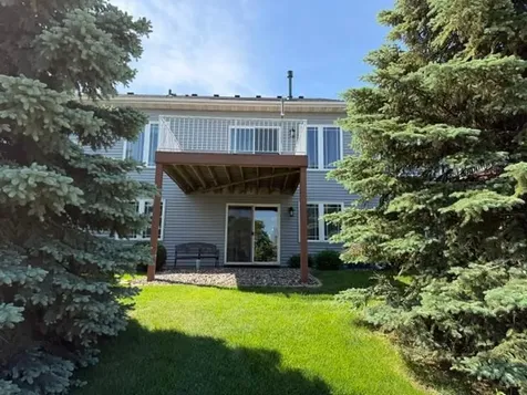 2714 Village Drive Faribault MN 55021