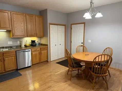 2714 Village Drive Faribault MN 55021