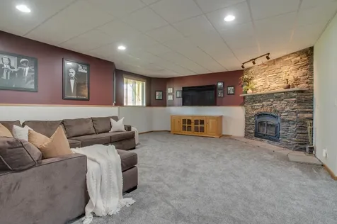 1536 Cambridge Drive West Fargo ND 58078