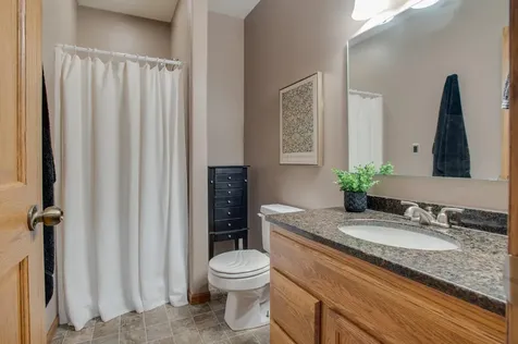 1536 Cambridge Drive West Fargo ND 58078