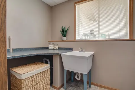 1536 Cambridge Drive West Fargo ND 58078