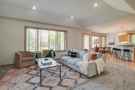 1536 Cambridge Drive West Fargo ND 58078
