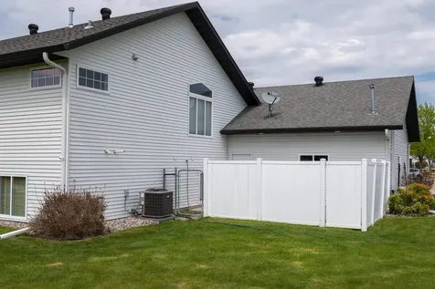 1536 Cambridge Drive West Fargo ND 58078