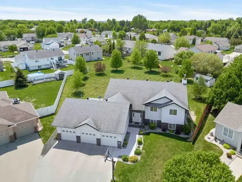 1536 Cambridge Drive West Fargo ND 58078