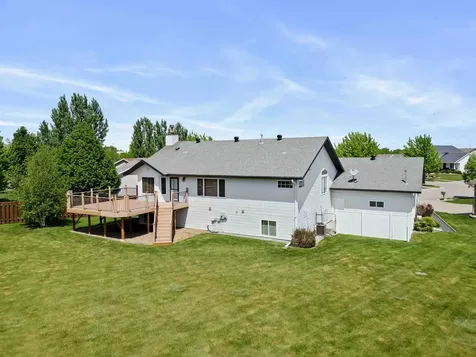 1536 Cambridge Drive West Fargo ND 58078