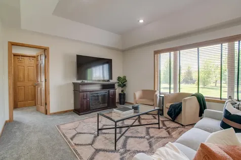 1536 Cambridge Drive West Fargo ND 58078