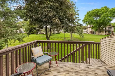 919 Greenhaven Drive Vadnais Heights MN 55127
