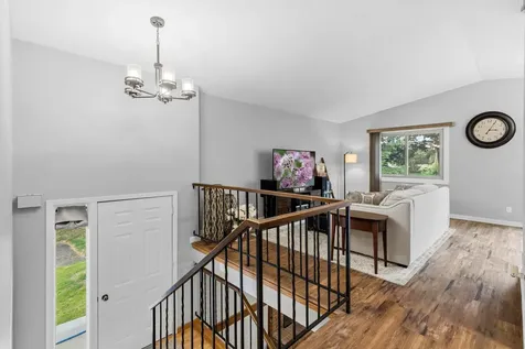 919 Greenhaven Drive Vadnais Heights MN 55127